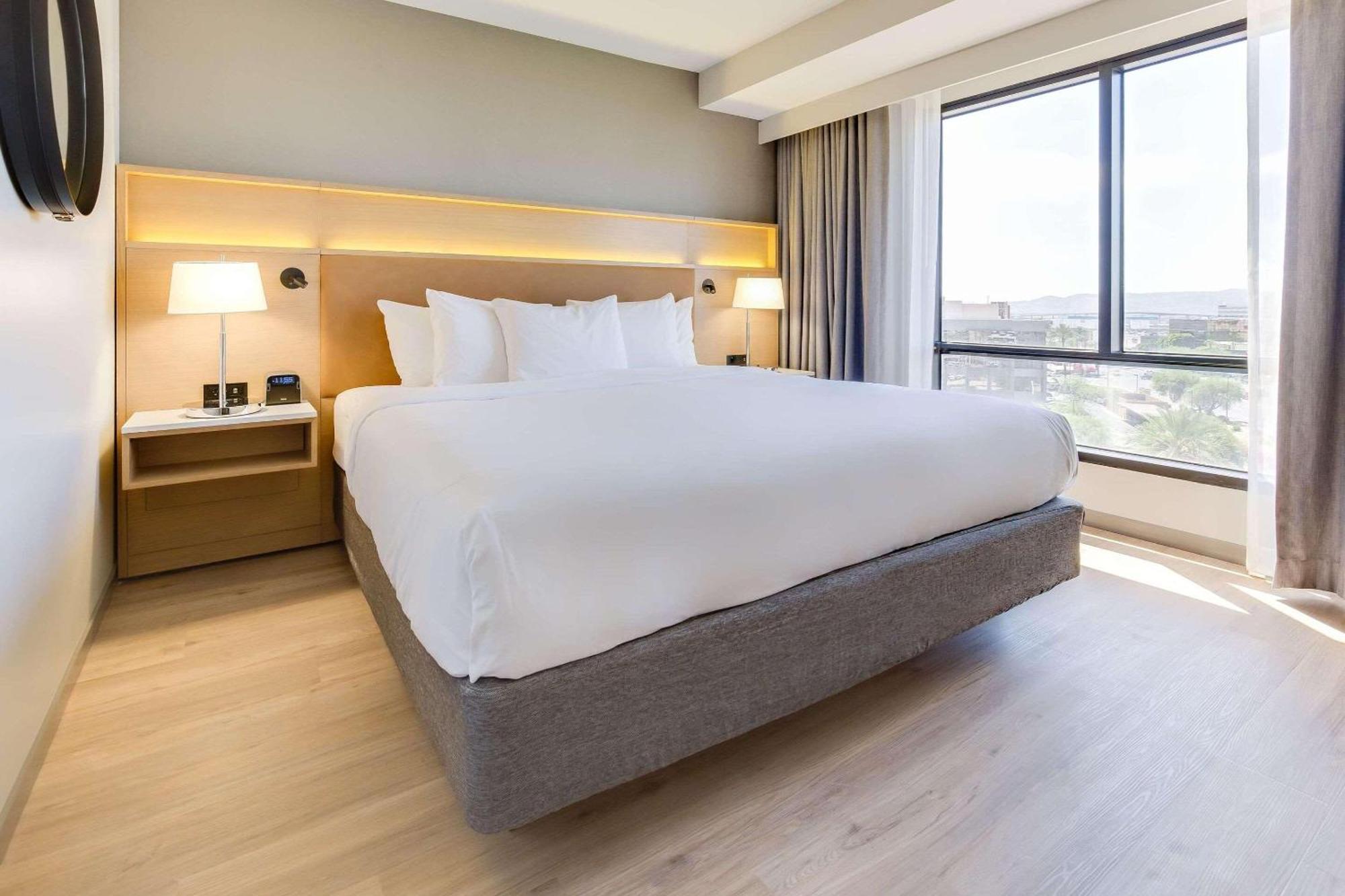 Radisson Hotel Phoenix Airport Zewnętrze zdjęcie