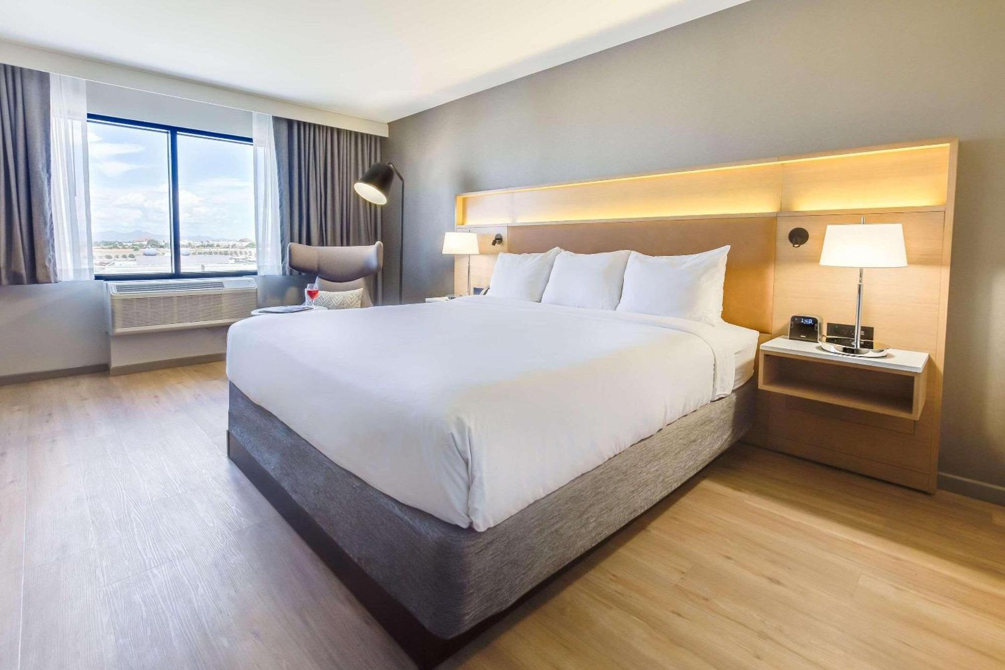 Radisson Hotel Phoenix Airport Zewnętrze zdjęcie
